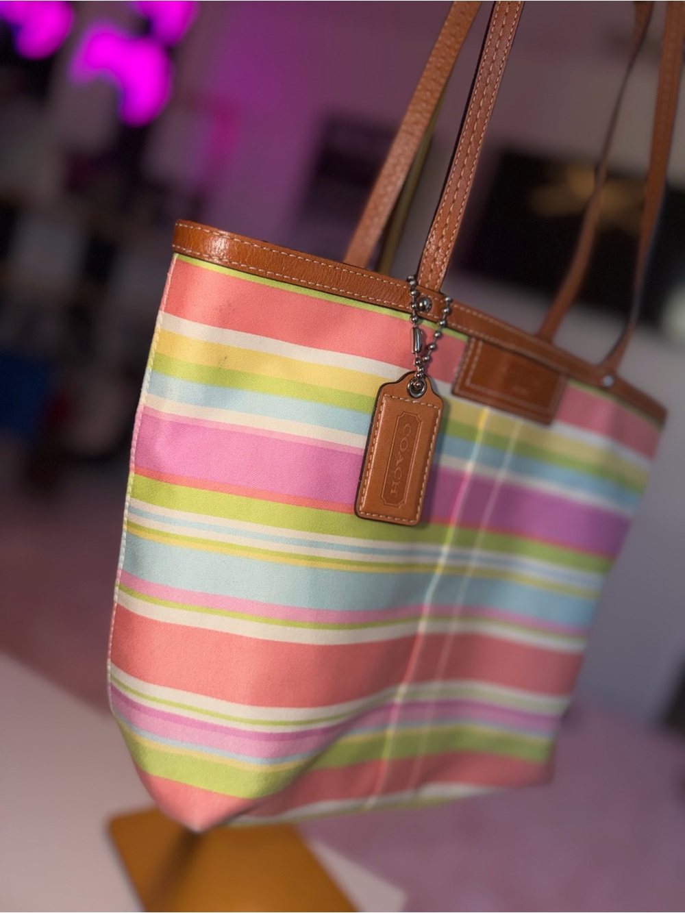 π Authentic Coach Pastel Rainbow Stripe Tote multicolored handbag π - Picture 4 of 14